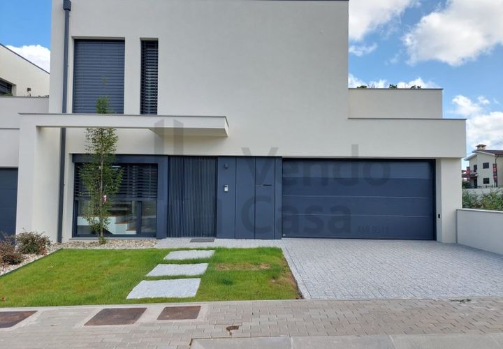 Villa i Braga, Braga, Braga - € 600.000 | Ref: 017-2920 - foto 1
