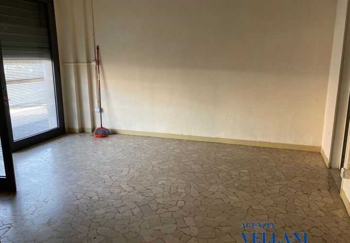 L'establiment comercial a Carpi, Modena, Carpi - € 400/mes | Ref: CUG-854 - foto 1