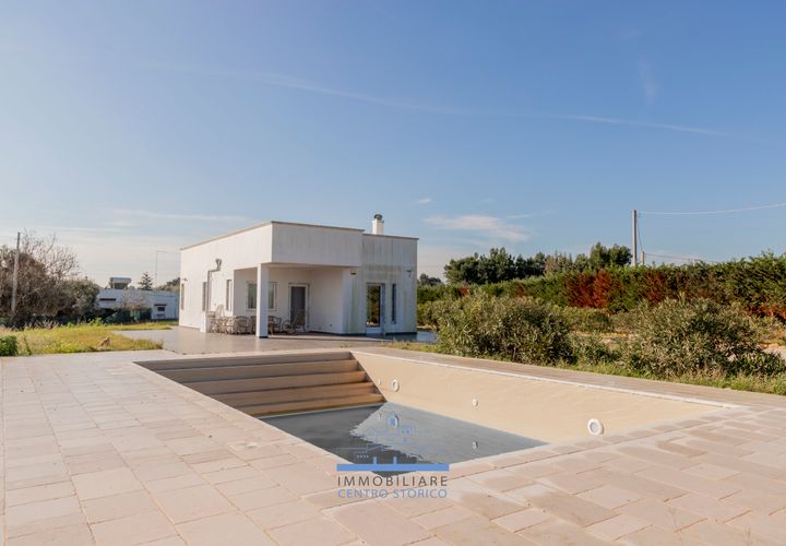 Villa i Ostuni, Brindisi, Ostuni - € 335.000 | Ref: 560 - foto 1