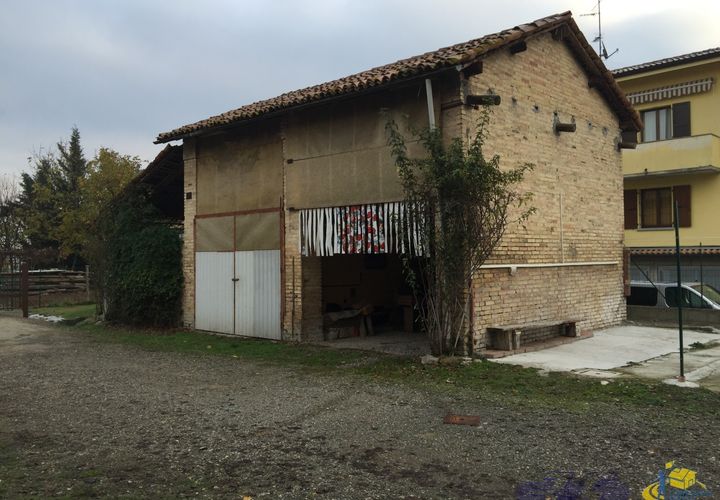 Villa a Traversetolo, Parma, Traversetolo - € 50.000 | Ref: z210 - foto 1