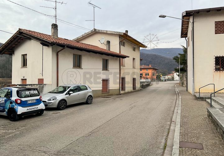 Villa i Torreano, Udine, Torreano - € 105.000 | Ref: D-852 - foto 1