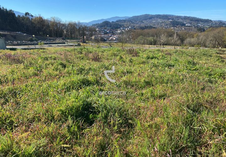 Helårsgrund i Arcos de Valdevez, Viana do Castelo, Arcos de Valdevez - € 42.500 | Ref: AV5600 - foto 1