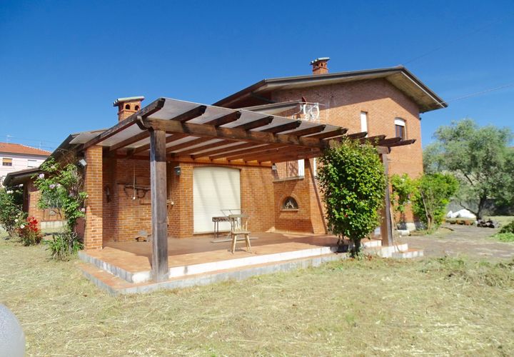 Villa i Luni, La Spezia, Luni - € 450.000 | Ref: 1726 - foto 1