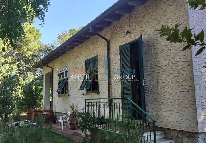Villa i Massa, Massa and Carrara, Massa - € 550.000 | Ref: 2264 - foto 1