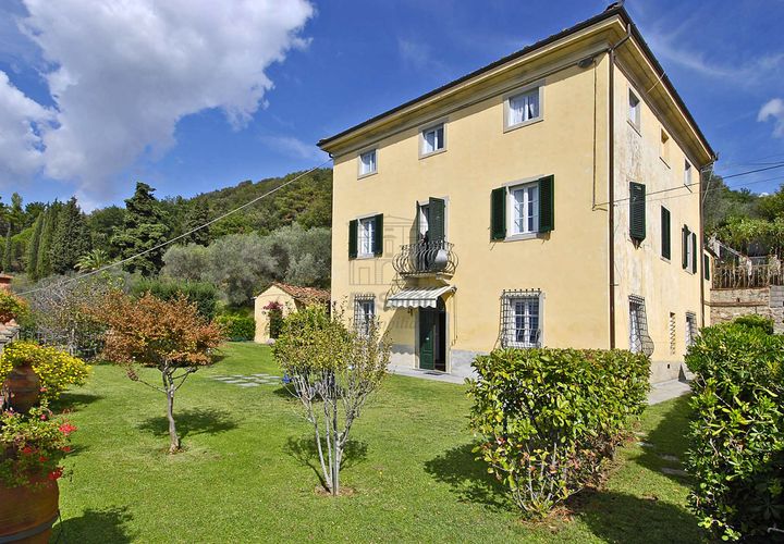 Villa i Lucca, Lucca, Lucca - € 1.200.000 | Ref: IA01644 - foto 1