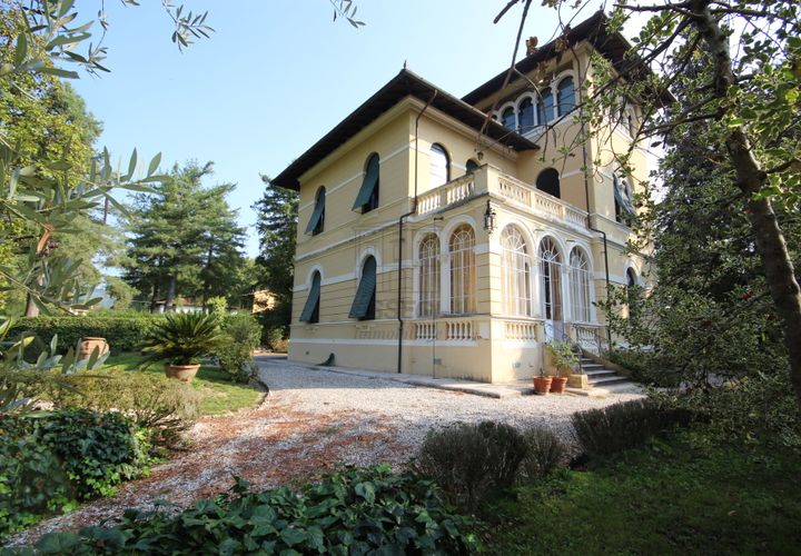 Villa i Lucca, Lucca, Lucca - € 1.600.000 | Ref: IA01950 - foto 1