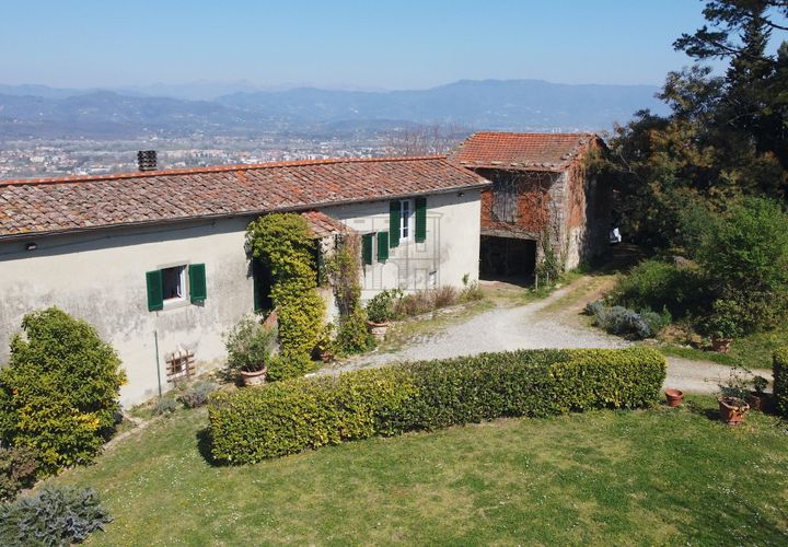 Villa i Lucca, Lucca, Lucca - € 620.000 | Ref: IA03275 - foto 1