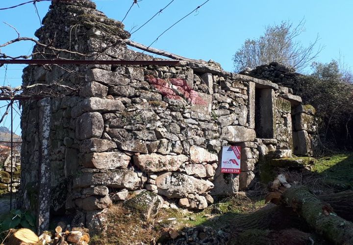 Villa i Arcos de Valdevez, Viana do Castelo, Arcos de Valdevez - € 8.000 | Ref: AVV-2146-JE-0322 - foto 1