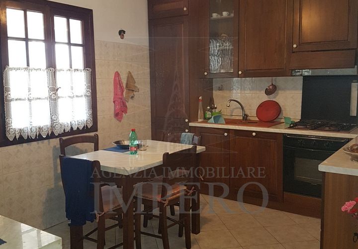 Villa i Ventimiglia, Imperia, Ventimiglia - € 240.000 | Ref: 2025 - foto 1