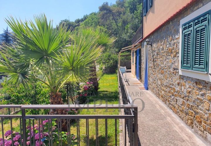 Villa a Isolabona, Imperia, Isolabona - € 450.000 | Ref: 21046 - foto 1
