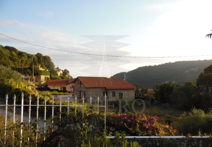 Villa a Camporosso, Imperia, Camporosso - € 900.000 | Ref: 21132 - foto 1