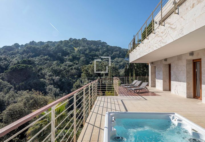 Villa a Tossa De Mar, Gerona, Tossa De Mar - € 1.300.000 | Ref: CBR38847 - foto 1