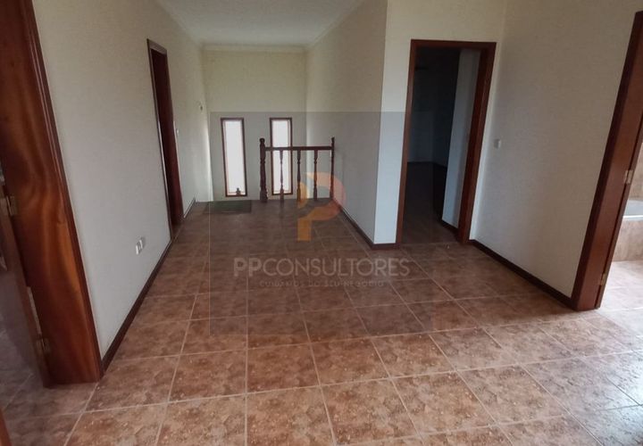 Villa i Oliveira do Bairro, Aveiro, Oliveira do Bairro - € 175.000 | Ref: 749 - foto 1