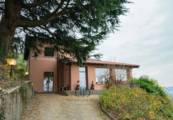 Villa a Tavernerio, Como, Tavernerio - € 1.500.000 | Ref: 82257686 - foto 1