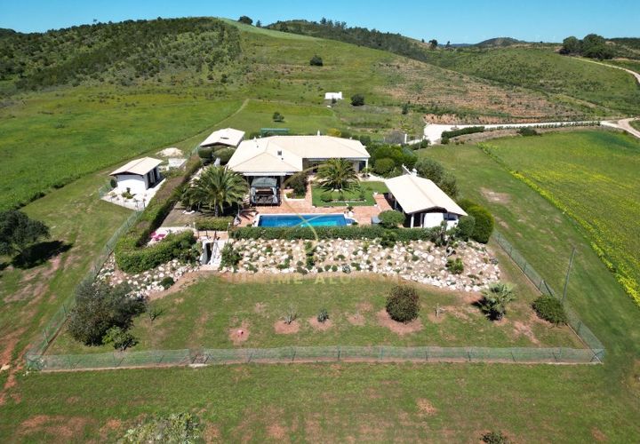 Villa a Bensafrim, Faro, Bensafrim - € 1.150.000 | Ref: 2315 - foto 1