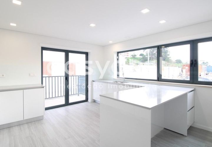 Byhus i Tavarede, Coimbra, Tavarede - € 598.000 | Ref: RR91873 - foto 1