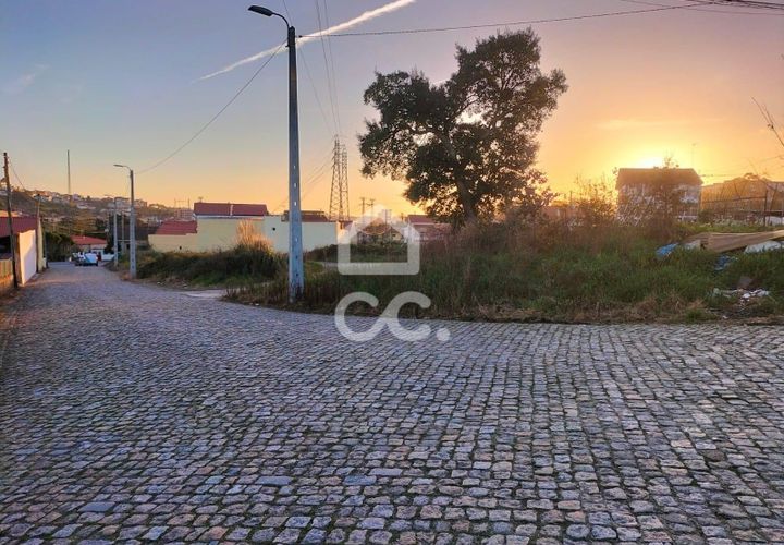 Helårsgrund i Valongo, Porto, Valongo - € 135.000 | Ref: 335/T/02002 - foto 1