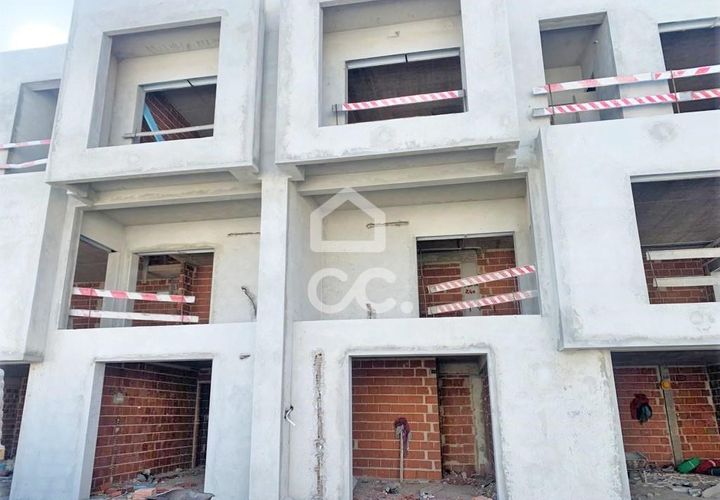 Rækkehus i Corroios, Setubal, Corroios - € 625.000 | Ref: 363/M/00808 - foto 1
