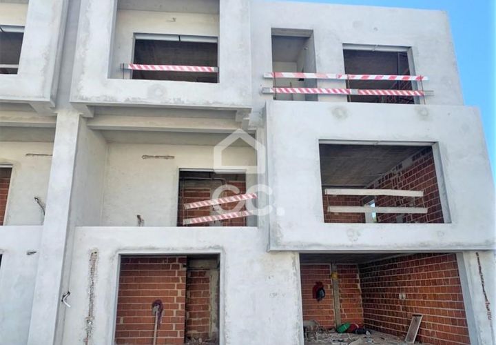 Reihenhaus in Corroios, Setubal, Corroios - € 635.000 | Ref: 363/M/00809 - Foto 1