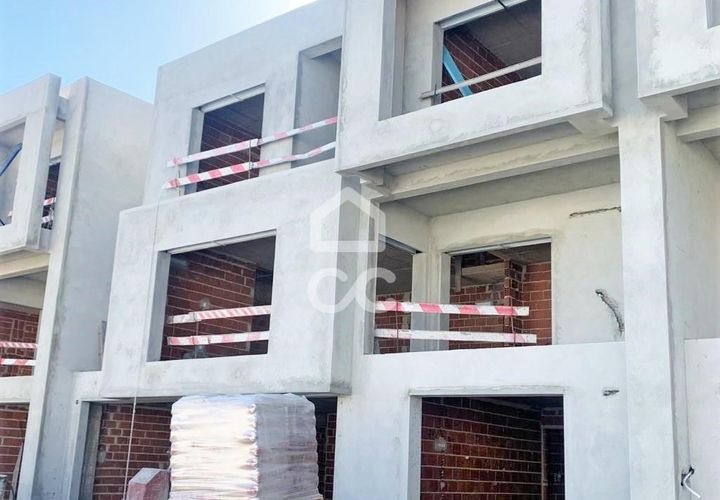 Stadthaus in Corroios, Setubal, Corroios - € 645.000 | Ref: 363/M/00810 - Foto 1