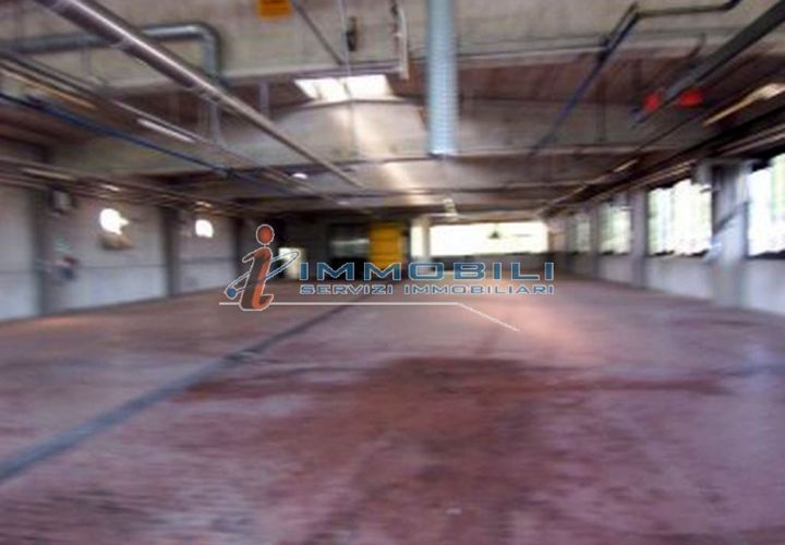 Erhvervsejendom i Settala, Milan, Settala - € 23.466 | Ref: ZL534 - foto 1