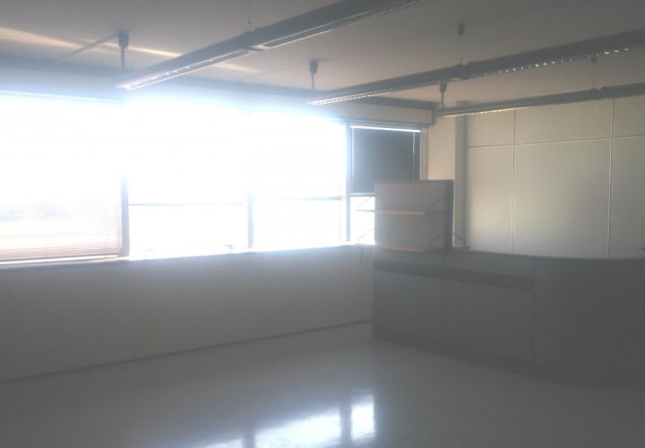 Erhvervsejendom i Vimodrone, Milan, Vimodrone - € 700.000 | Ref: UV590 - foto 1