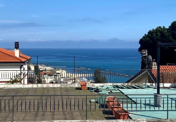 Villa a Taggia, Imperia, Taggia - € 370.000 | Ref: Q237 - foto 1