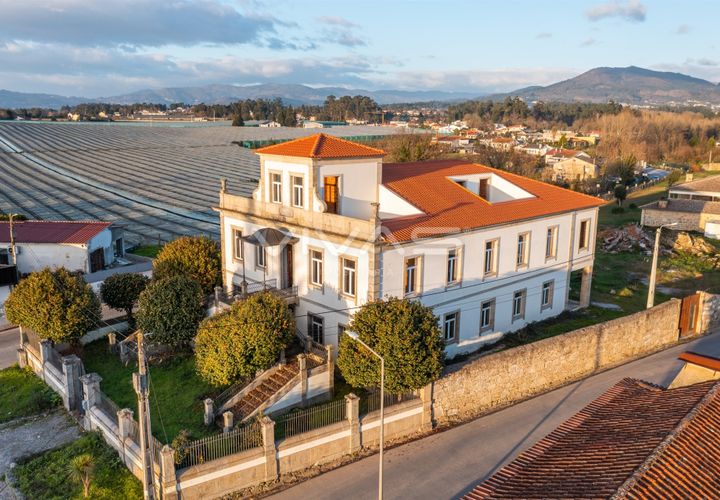 Villa a Amares, Braga, Amares - € 1.200.000 | Ref: A037-3146 - foto 1