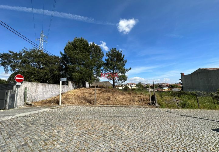 Helårsgrund i Maia, Porto, Maia - € 100.000 | Ref: NOVA-ER-1689 - foto 1