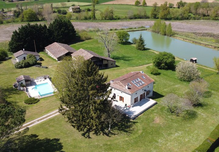 Villa a Monbahus, Lot-et-Garonne, Monbahus - € 445.000 | Ref: BVI70150 - foto 1