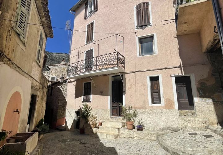 Landejendom i Coaraze, Alpes-Maritimes, Coaraze - € 229.000 | Ref: 82470619 - foto 1