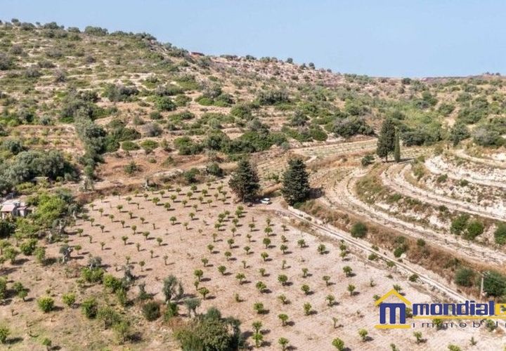 Helårsgrund i Avola, Siracusa, Avola - € 200.000 | Ref: SQO-1489 - foto 1