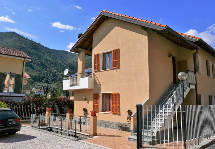 Villa i Ventimiglia, Imperia, Ventimiglia - € 450.000 | Ref: 82427673 - foto 1