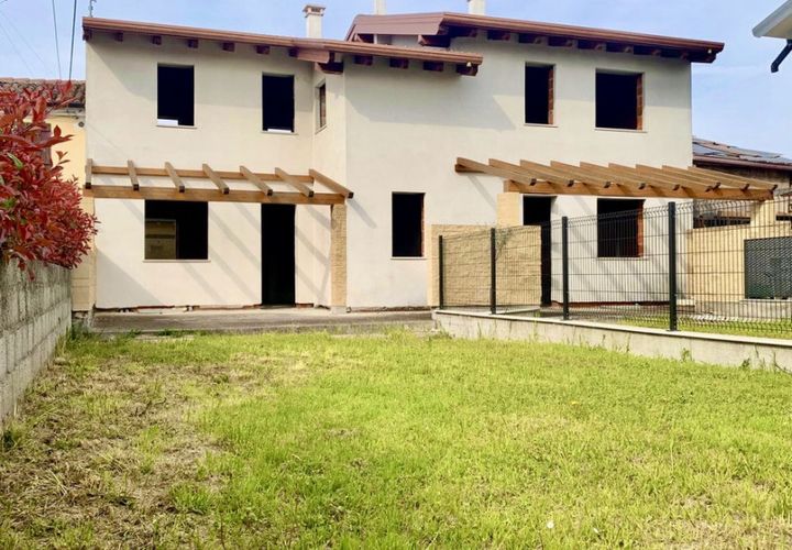 Villa a Legnago, Verona, Legnago - € 108.000 | Ref: 457 - foto 1