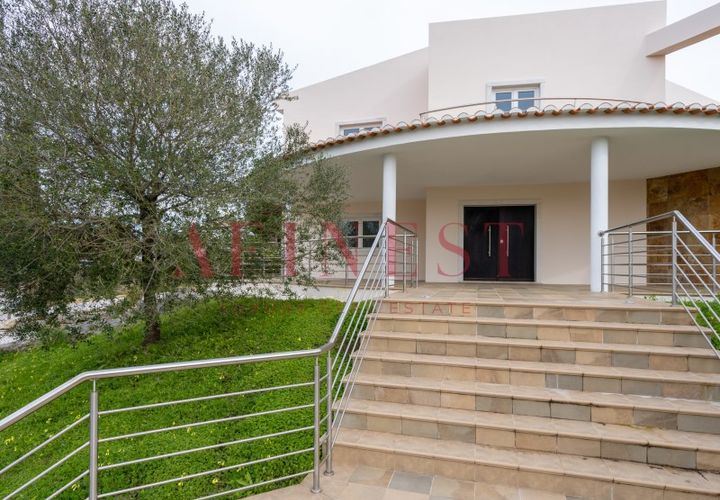 Villa a Belas, Lisbon, Belas - € 1.450.000 | Ref: C0505/23 - foto 1