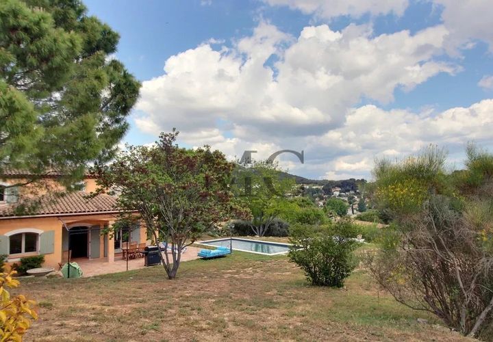 Villa i Marseille, Bouches-du-Rhone, Marseille - € 1.090.000 | Ref: 3813 - foto 1