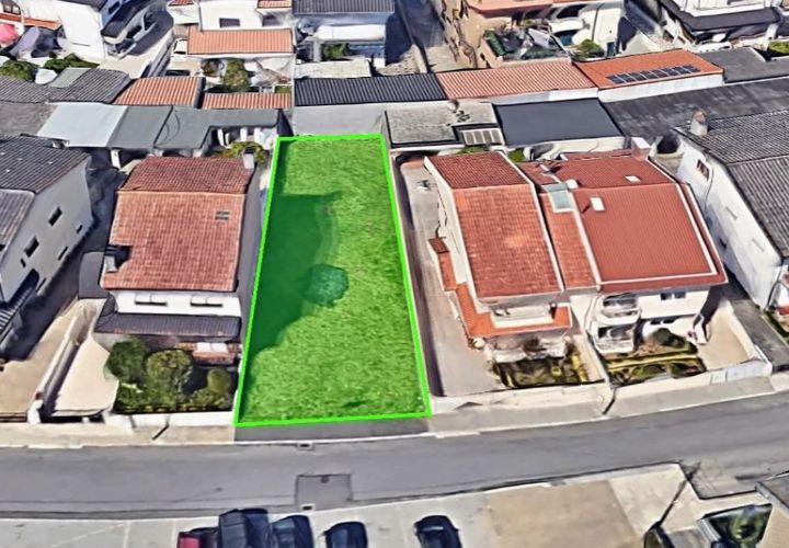 Helårsgrund i Maia, Porto, Maia - € 125.000 | Ref: RO1848 - foto 1
