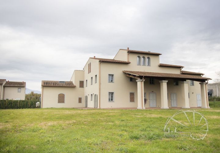 Herregård i Prato, Prato, Prato - € 390 000 | Ref: QR390 - foto 1