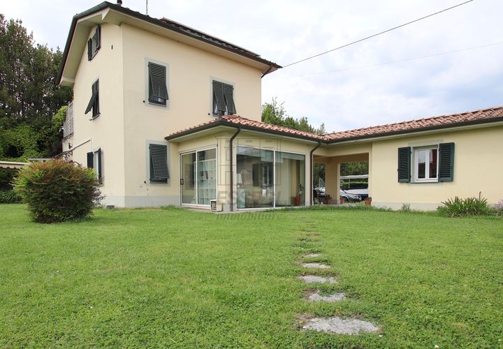 Villa i Lucca, Lucca, Lucca - € 570.000 | Ref: IA03656 - foto 1