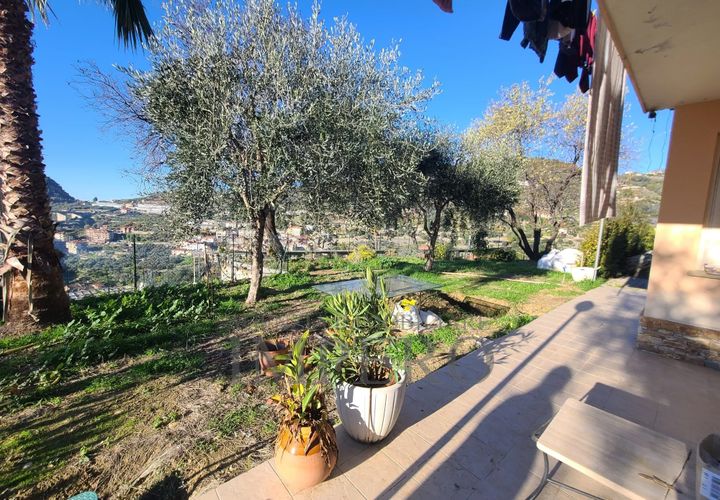 Villa i Bordighera, Imperia, Bordighera - € 320.000 | Ref: 21795 - foto 1