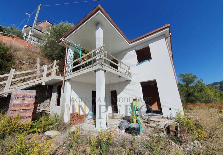 Villa a Camporosso, Imperia, Camporosso - € 275.000 | Ref: 21190 - foto 1