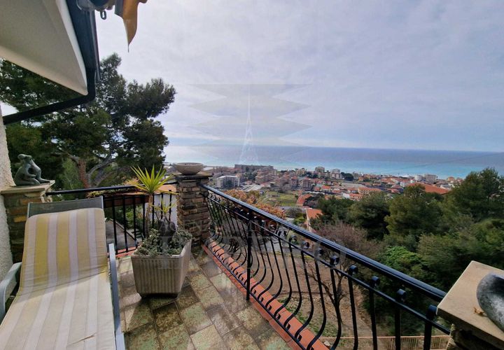 Villa a Ventimiglia, Imperia, Ventimiglia - € 887.500 | Ref: 21867 - foto 1
