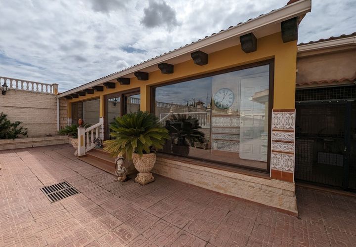 Villa i Sax, Alicante, Sax - € 298.000 | Ref: GA6143 - foto 1