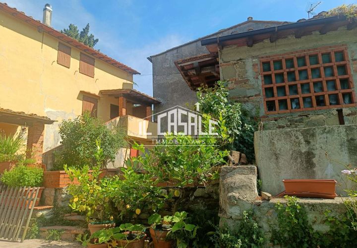 Villa a Dicomano, Florence, Dicomano - € 98.000 | Ref: 1704 - foto 1