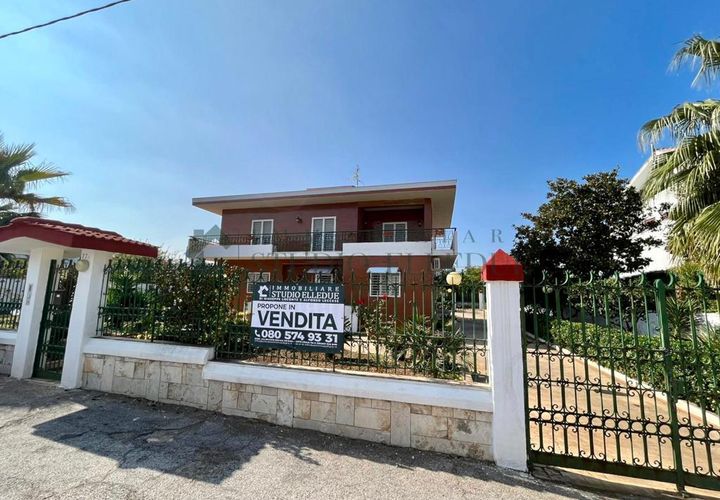 Villa a Bari, Bari, Bari - € 388.000 | Ref: 1088 - foto 1