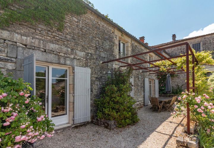 Villa a Rouillac, Charente, Rouillac - € 318.000 | Ref: BVI70771 - foto 1