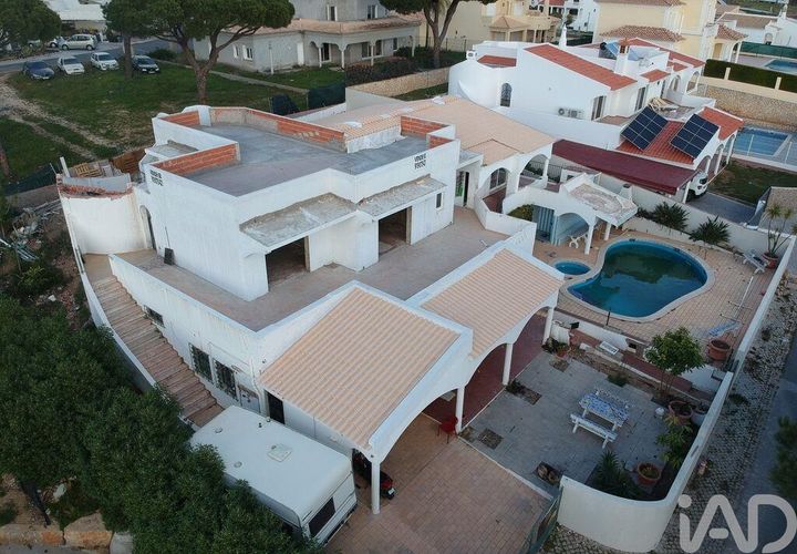 Byhus i Loule, Faro, Loule - € 795.000 | Ref: 88120 - foto 1
