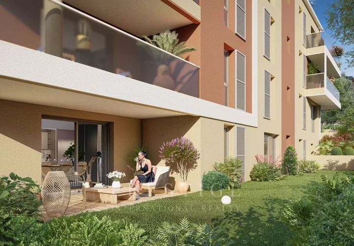 Lejlighed i Saint-Raphaël, Var, Saint-Raphaël - € 399.000 | Ref: 23.009-2 - foto 1
