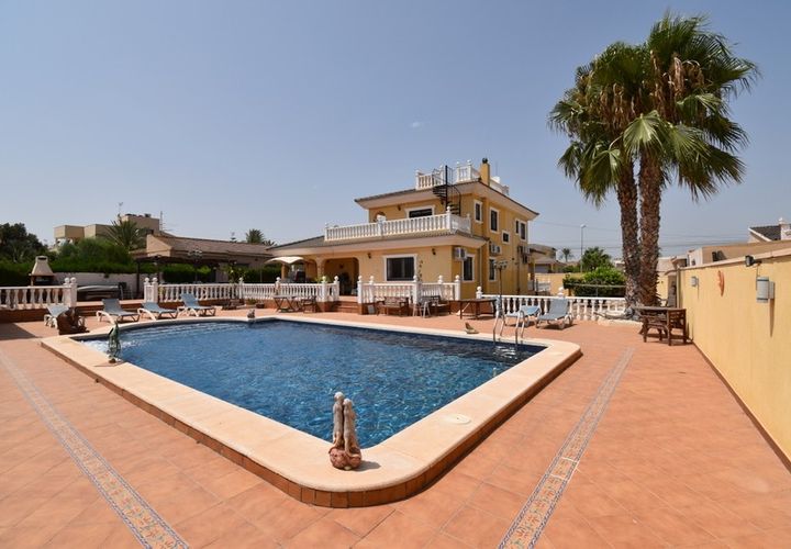 Villa a Los Balcones, Alicante, Los Balcones - € 609.000 | Ref: HE21475 - foto 1