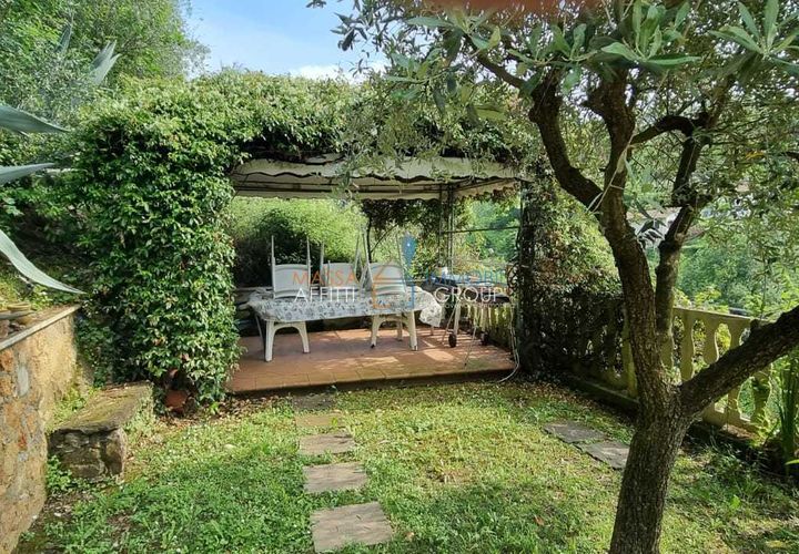 Villa i Carrara, Massa and Carrara, Carrara - € 380.000 | Ref: 2580 - foto 1